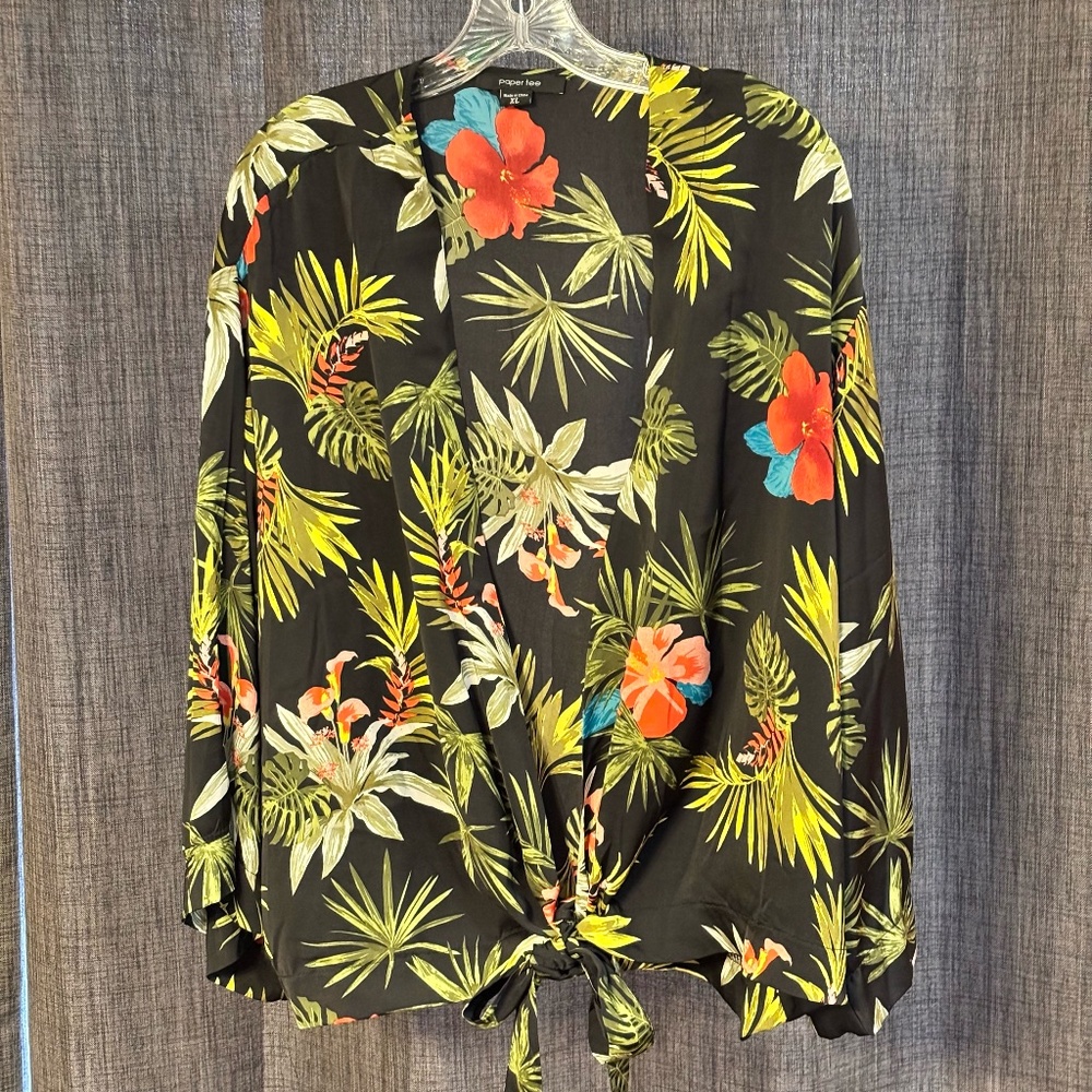 Paper Tee Women's Floral Wrap SZ XLBlack Yellow Green Red  Tie at Bottom